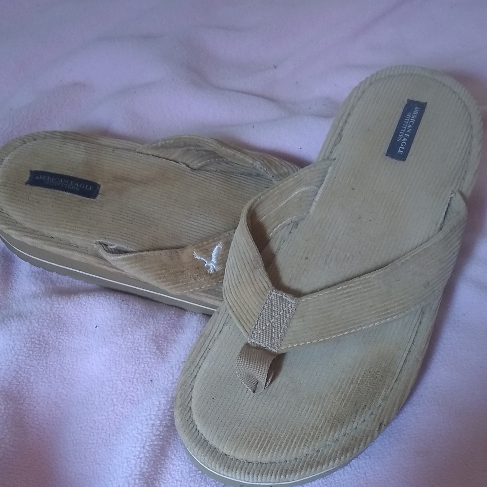 American eagle flip-flops